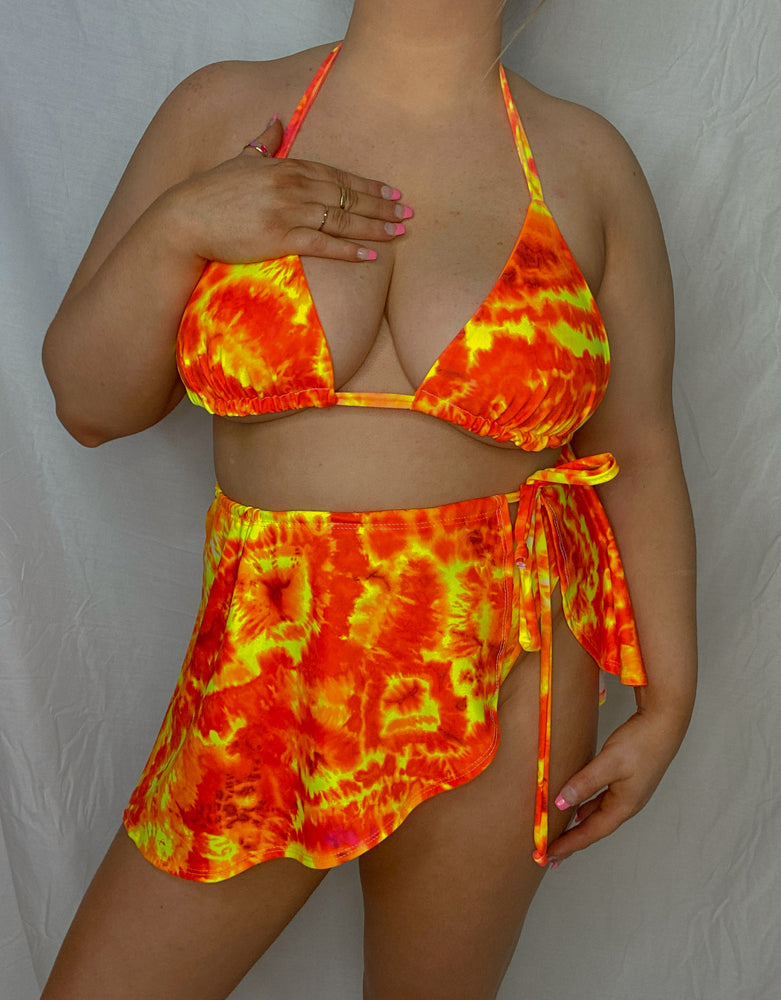 
            
                Load image into Gallery viewer, Orange tie Dye Wrap Skirt
            
        